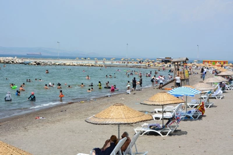 Mavi bayraklı Ağapark tatilci akınına uğruyor
