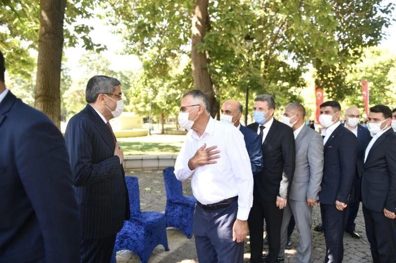 Başkan Özkeçeci’den bayram mesajı
