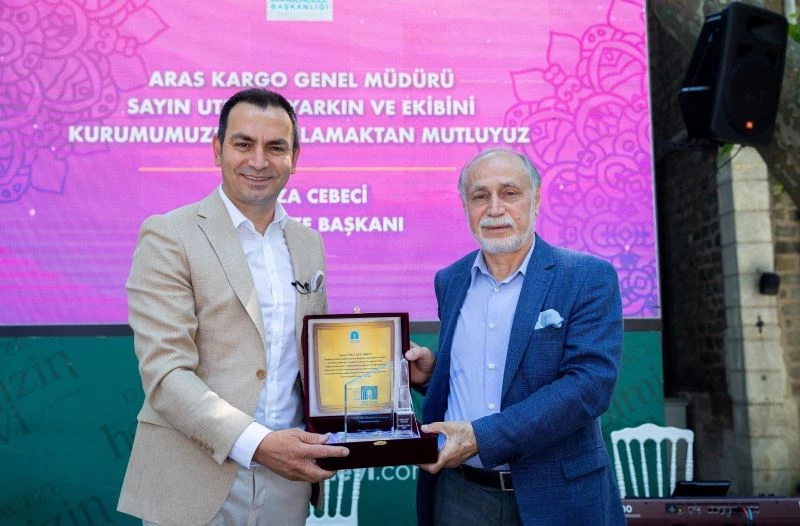 Aras Kargo’dan Darülaceze’ye bayram ziyareti
