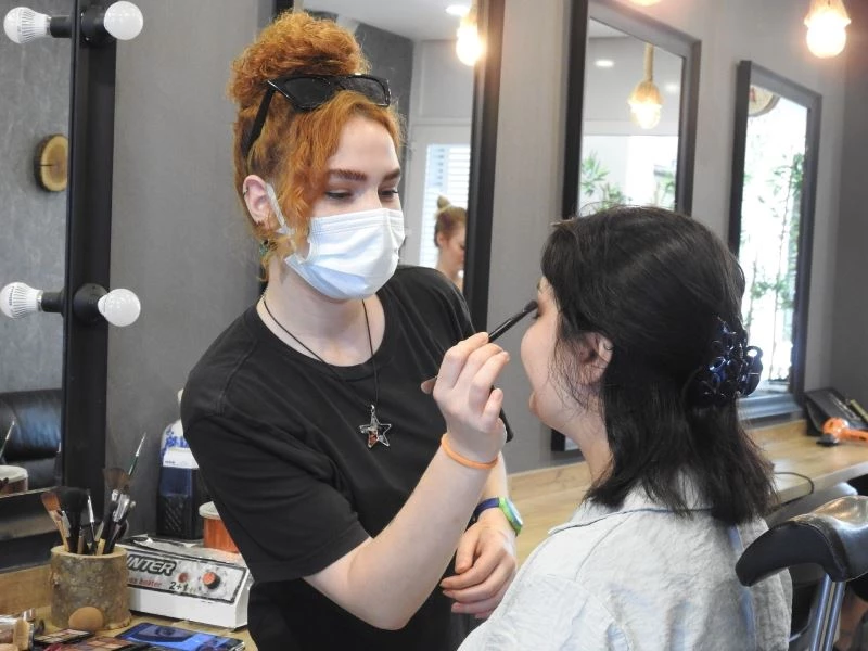 Kurban Bayramı berberlerin yüzünü güldürdü
