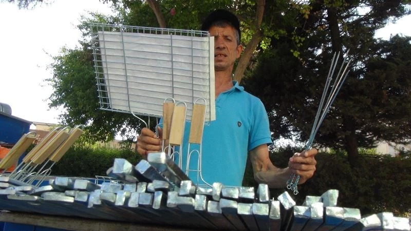 Mesleğini bayramdan bayrama sürdürüyor
