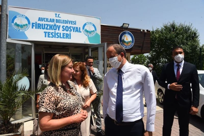 16 Başkonsolos Avcılar’da bir araya geldi
