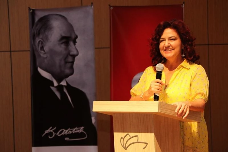 Prof. Dr. Çobanoğlu, “Folik asitli yiyeceklere ulaşılması son derece önemli”
