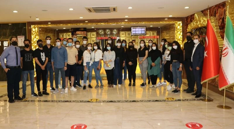 (Özel) İranlı öğrenci grubu YÖS için Van’a geldi
