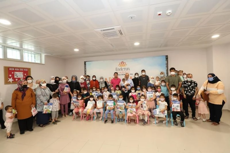 Enderunlu miniklere karne sevinci yaşadı
