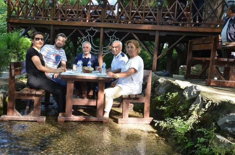 Adana’nın kaybolmaya yüz tutmuş yemekleri ortaya çıkarılacak
