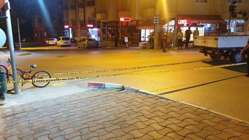 Kamyonetin çarptığı bisikletteki çocuk hayatını kaybetti
