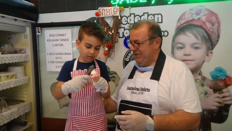 (Özel) 3 kuşak dondurmacının sırrı orkide yumrusunda saklı
