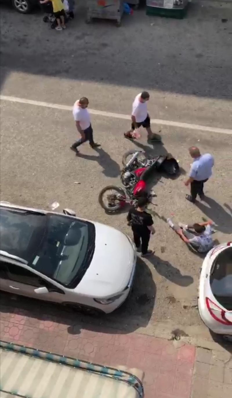 Türkeli’de motorsiklet yayaya çarptı: 2 yaralı
