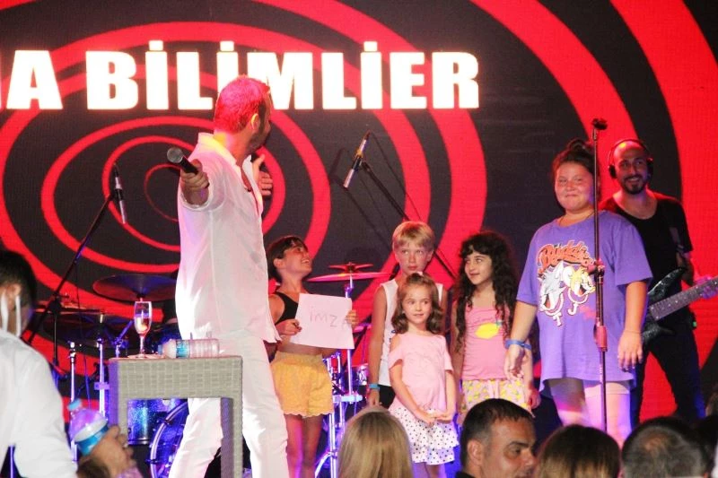 Bodrum Bayram’da Deha Bilimlier ile coştu
