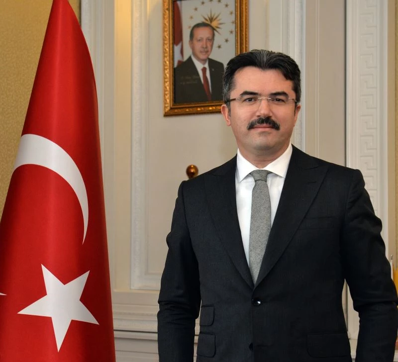 Vali Okay Memiş: “Bağımsızlık meşalemizin yakıldığı Erzurum kongremiz kutlu olsun”
