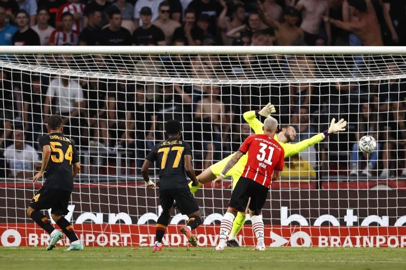 UEFA Şampiyonlar Ligi: PSV: 5 - Galatasaray: 1 (Maç sonucu)
