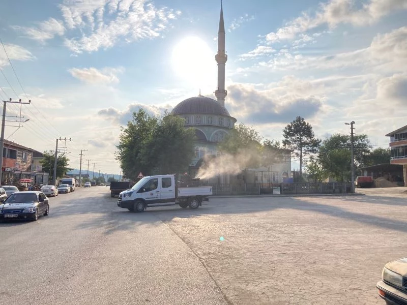 Derince’de vektörel ilaçlamalar sürüyor
