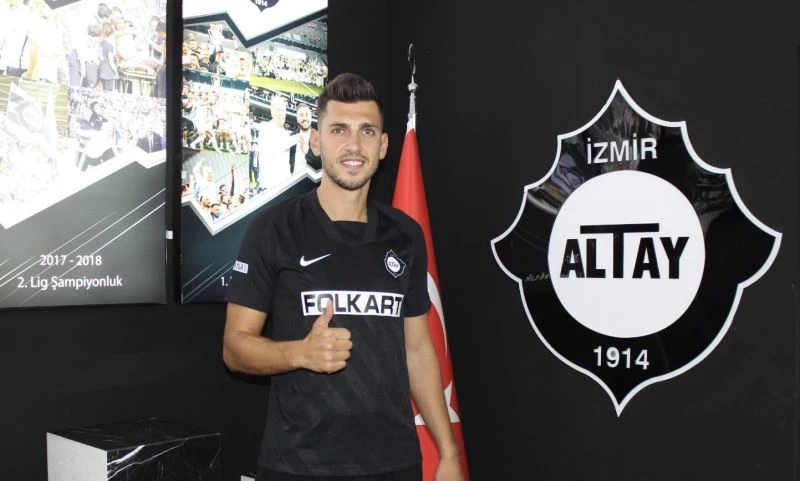 Ceyhun Gülselam Altay’da
