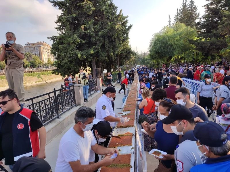 Hatay’da 82’nci yılda 82 metrelik künefe
