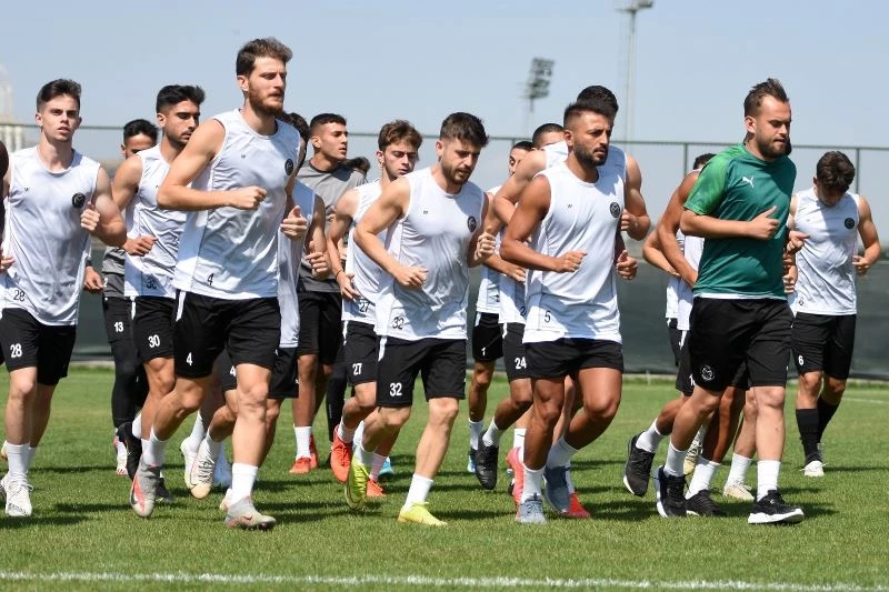 Manisa FK günü çift idmanla tamamladı
