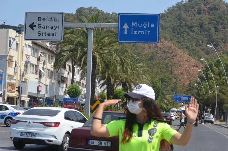 Marmaris’teki  son bayram tatilcileri de geri dönüyor
