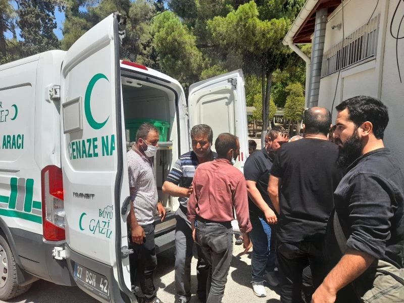 Havuzda boğulan müteahhidin ölümünde cinayet şüphesi
