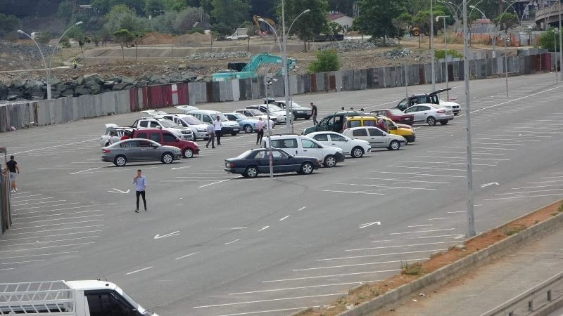 Trabzon’daki oto pazarı son yılların en durgun dönemini yaşıyor
