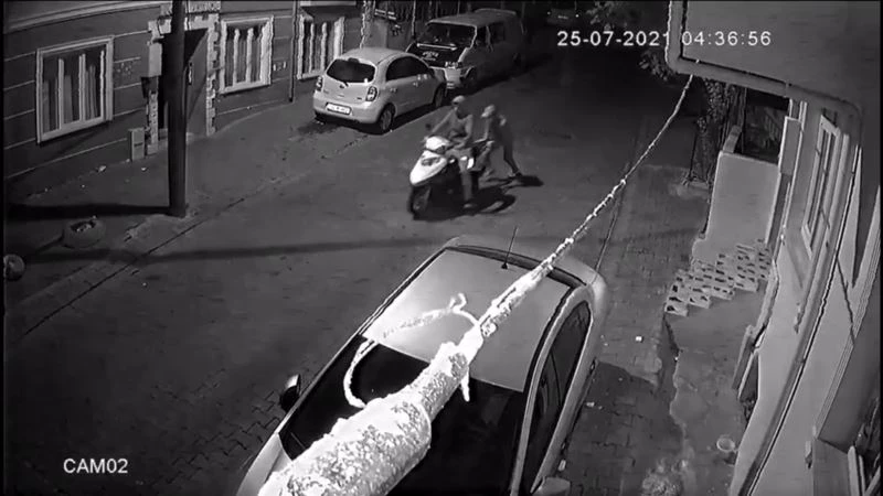 İmamın motosikletini çaldılar
