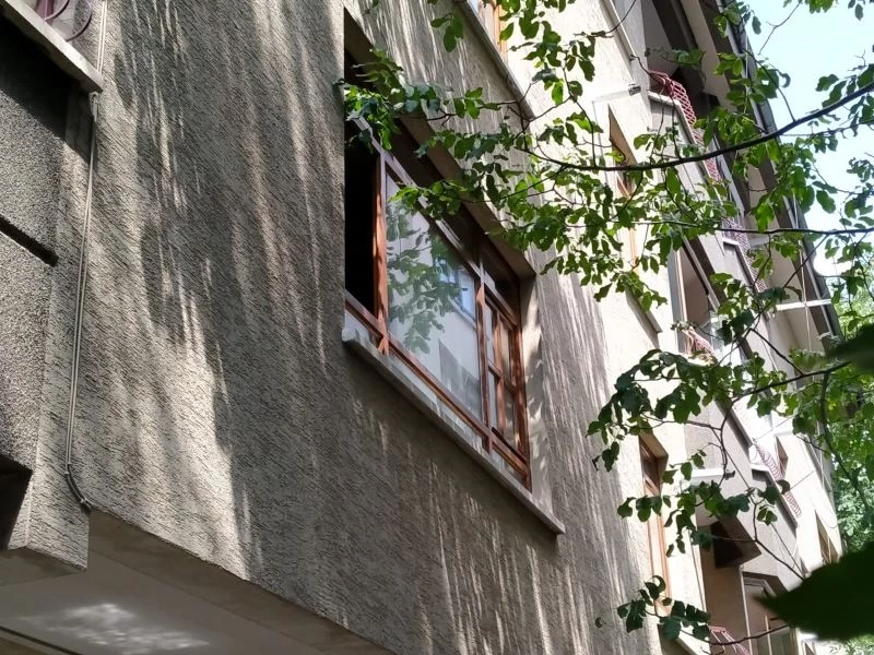 Kanser hastası eşini kravatla boğduktan sonra intihar etti
