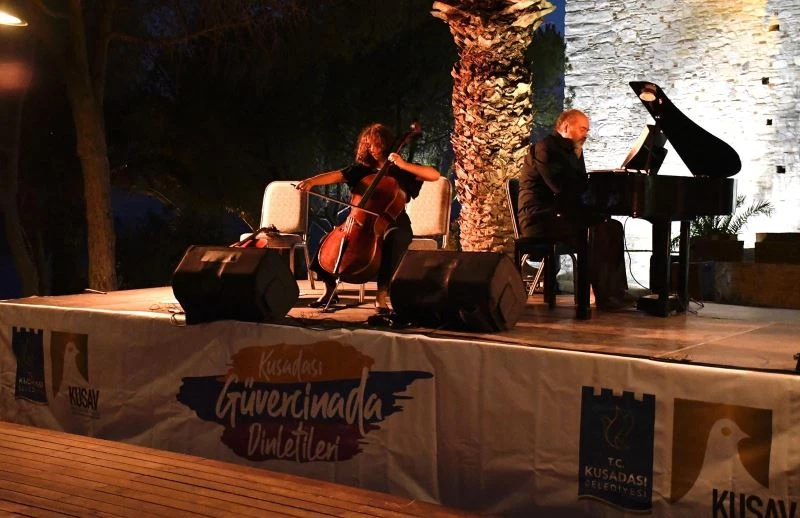 Genç sanatçılar Güvercinada’da konser verdi
