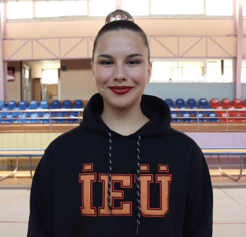 Depremzede Burçak’a Fransa’dan çifte kupa
