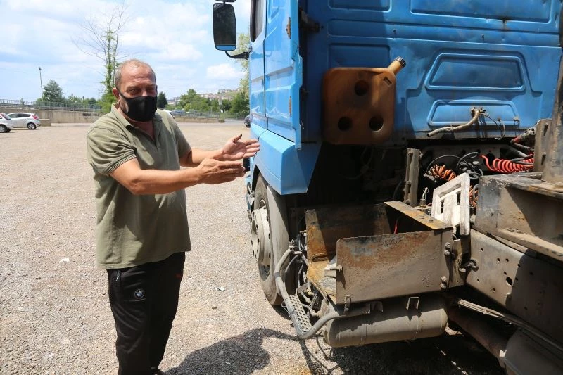 Tırının aküleri çalınmasın diye özel kapak yaptırdı, hırsızlar kapağı bile çaldı
