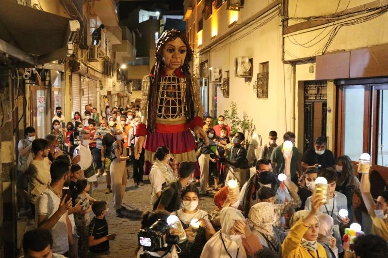 Suriyeli Amal’ın mülteci çocuklar için yolculuğu Gaziantep’ten başladı
