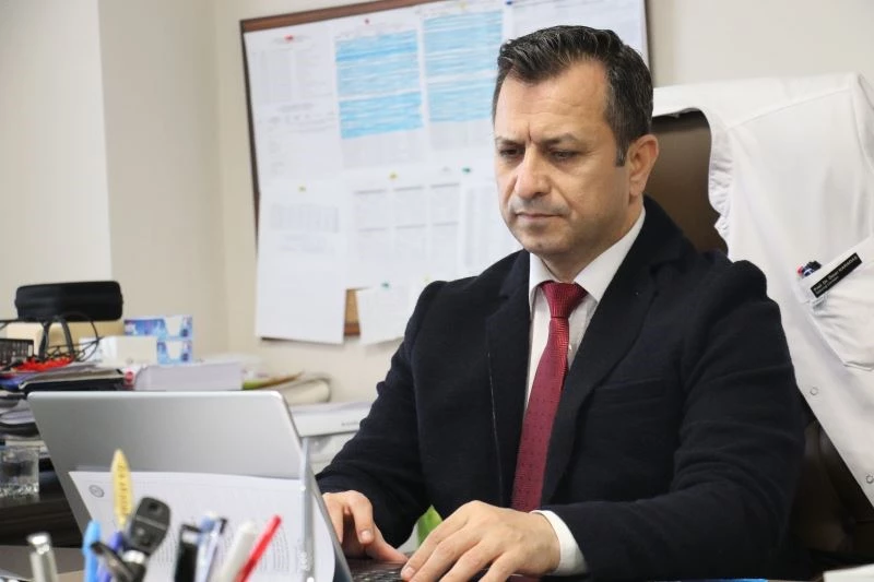 (Özel) Nöroloji Uzmanı Prof. Dr. Karadaş: “Doğurganlık çağında epilepsi hastası olan kadınlarda ilaç tedavisi seçimimiz çok önemli”
