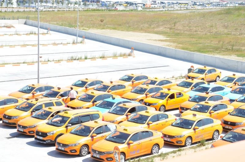 İBB ile İstanbul Havalimanı taksicileri anlaştı
