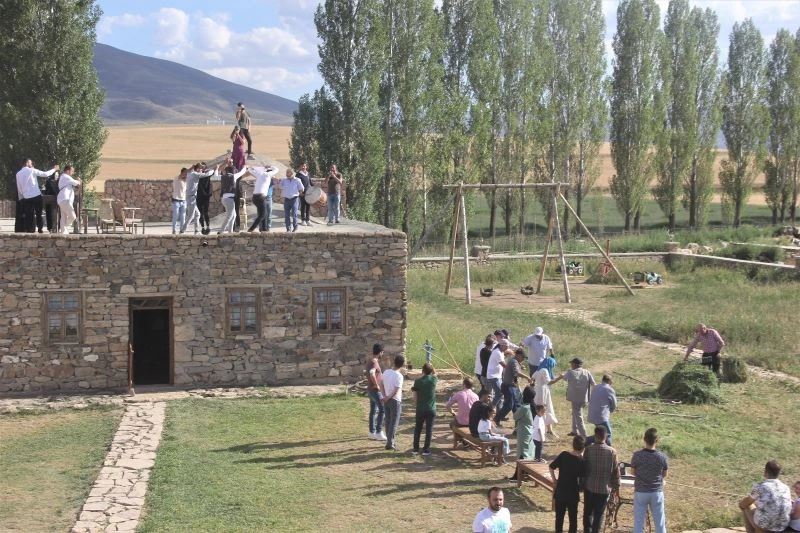 Kenan Yavuz Etnografya Müzesi’nde Tırpan Şenliği renkli görüntülere sahne oldu
