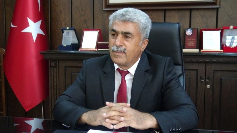 Yüksel: 