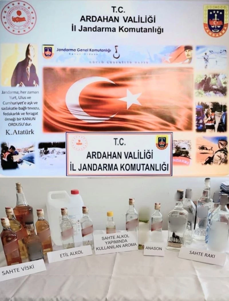 Otobüsteki yolcunun valizinden 2 şişe etil alkol çıktı
