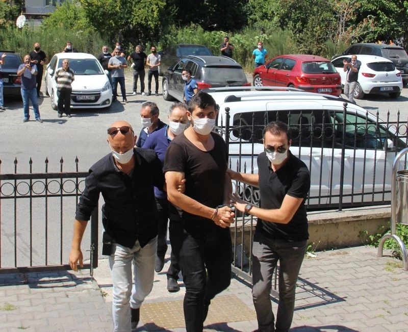 Müebbetle yargılanan katil zanlısına haksız tahrik indirimi
