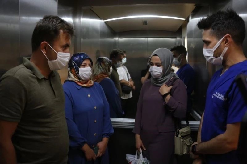 Türkiye’nin ikinci kadavradan rahim naklini olan Havva Erdem, uyandırıldı
