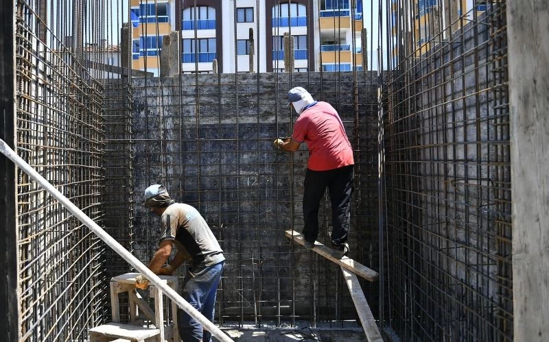 Elmasbahçeler hizmet binası hızla yükseliyor
