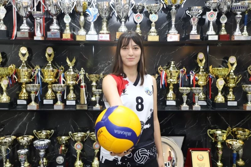 Altyapıdan A takımı bir isim daha
