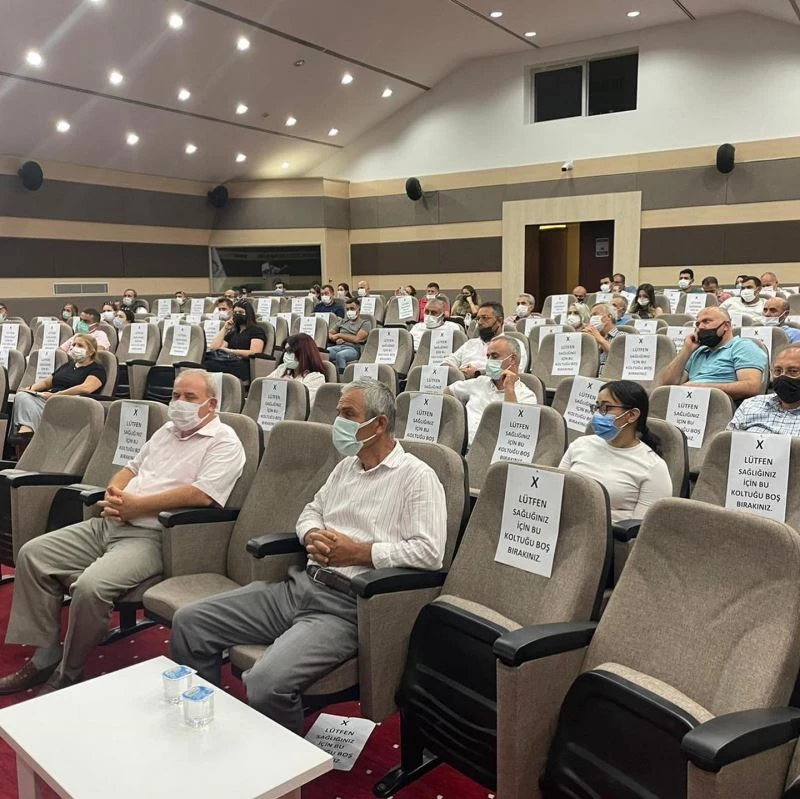 Tabldot işletmeleri ile toplantıda sıcak havalarda gıda zehirlenmesine dikkat çekildi
