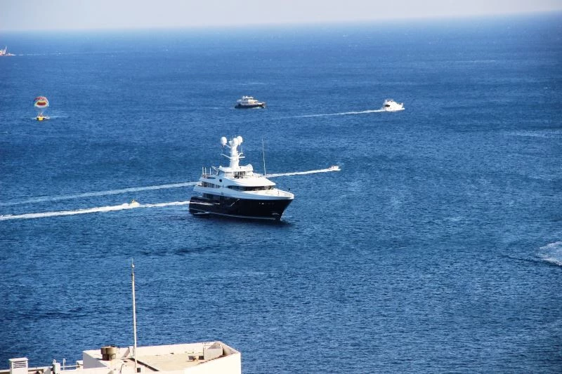 Milyon dolarlık yatıyla gelen ünlü milyarder Yaroslavsky Bodrum’da keyif yapıyor
