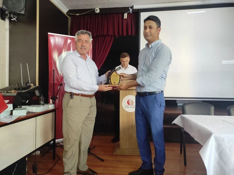 Batman’da İHA muhabirine cesaret ve tarafsızlık ödülü verildi
