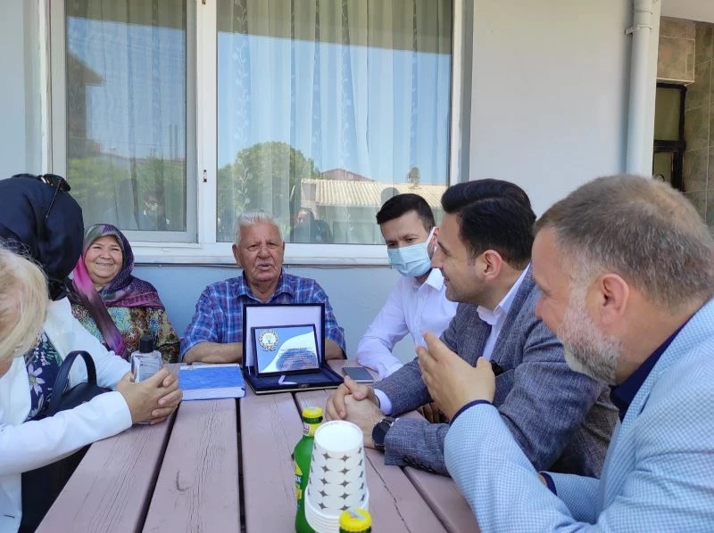 AK Parti’li Makas’tan eski başkanlara ziyaret
