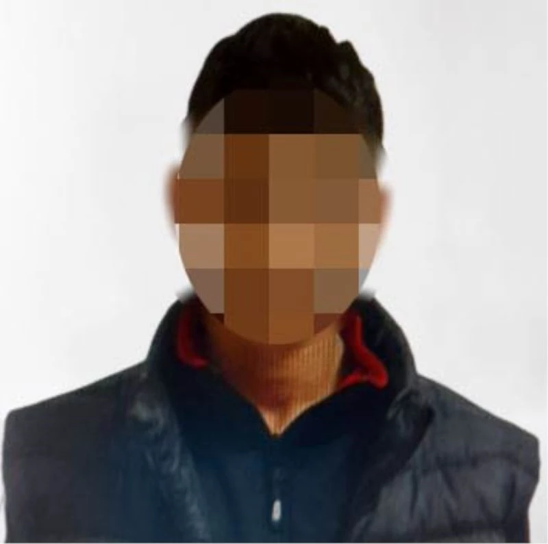 Yaşının 65 katı kadar suç kaydı olan yankesici çocuk kamerada
