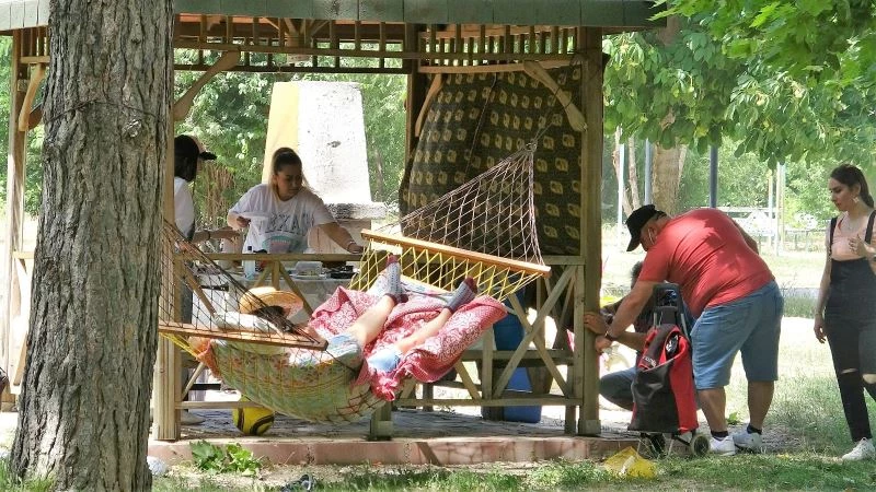 Kısıtlamasız ilk cumartesi günü piknik alanları doldu
