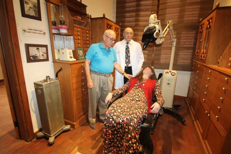 Silikon heykellerle tıp tarihi
