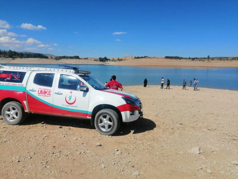 Baraja giren 3 kız kayboldu
