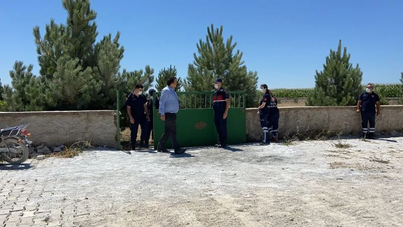 Çocuk cesedi diye gittiler, beze sarılı köpek çıktı
