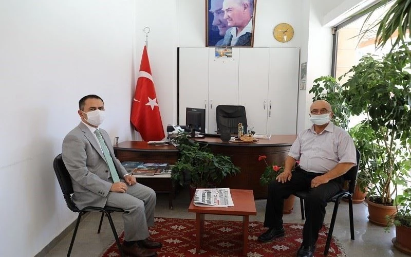 Vali Aktaş, mahalle muhtarlarını ziyaret etti
