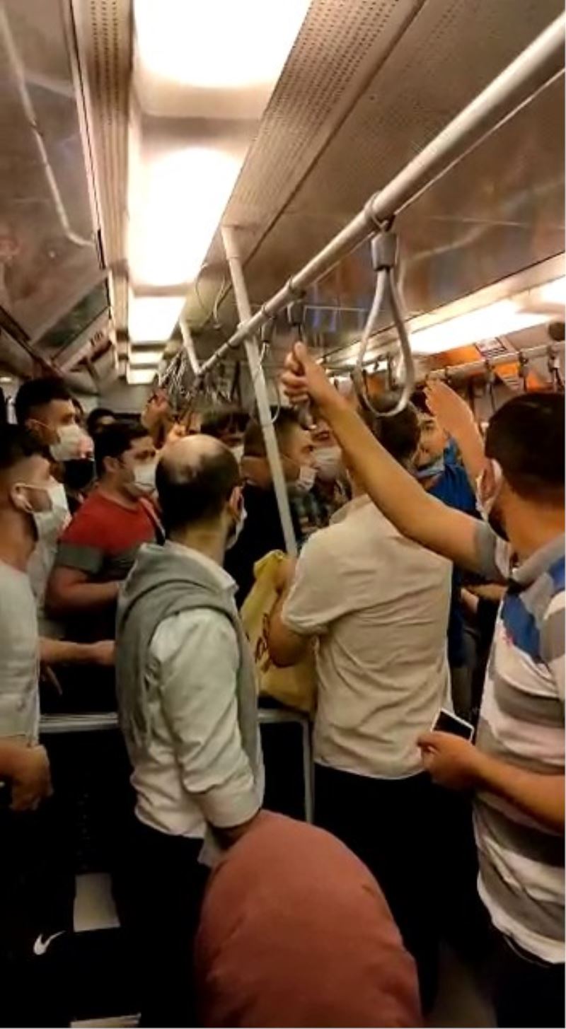 (Özel) Metroda maske kavgası

