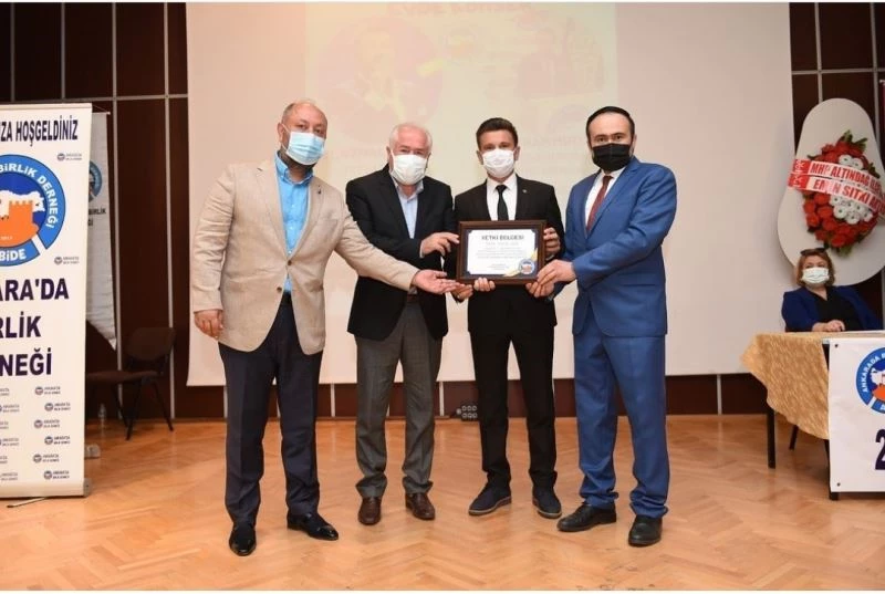 Ankara’da Birlik Derneğinin 2. Genel Kurulunda Bayram Mutlu yeniden Genel Başkan seçildi
